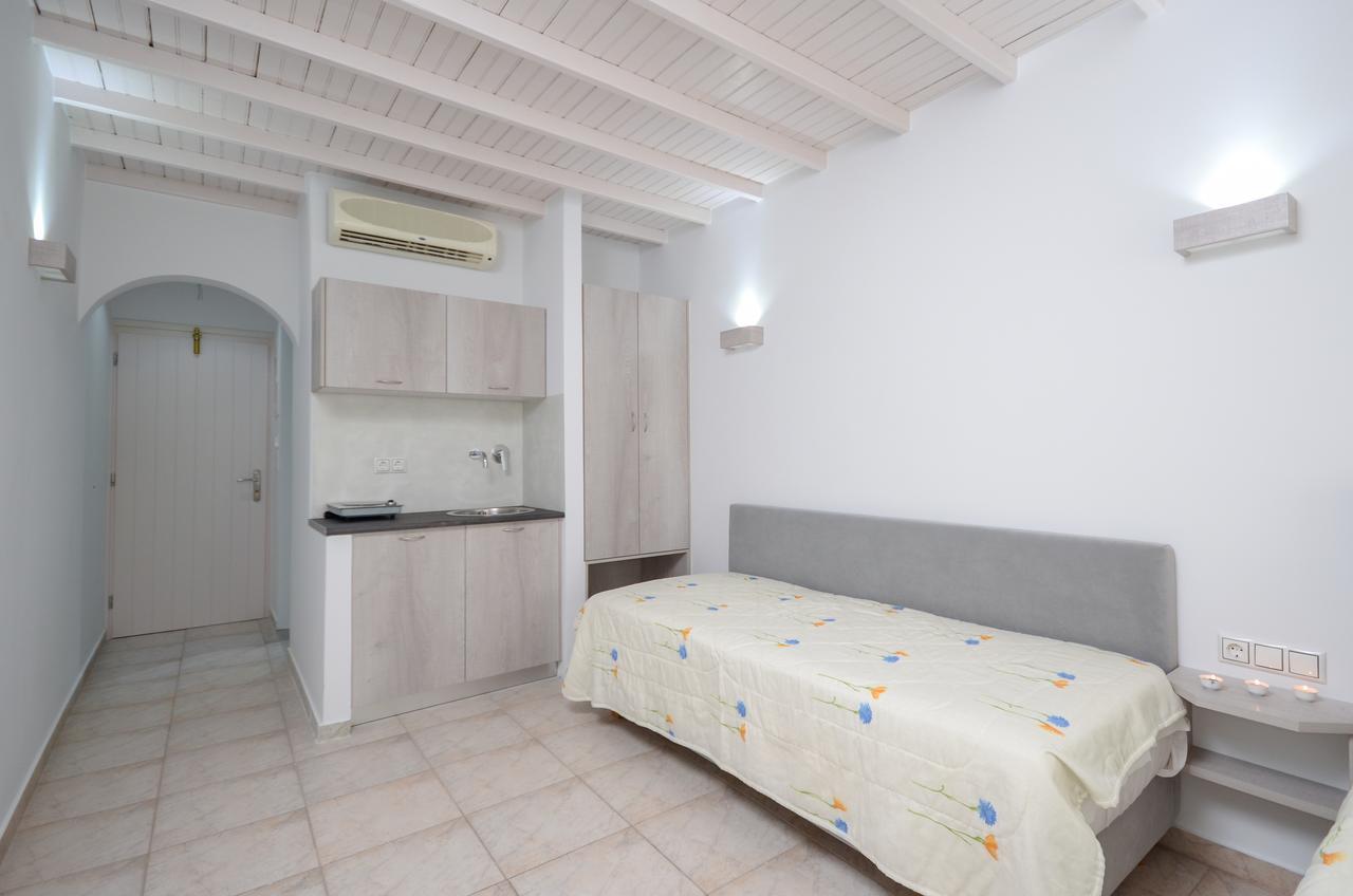 Agia Anna  Pension Elena מראה חיצוני תמונה